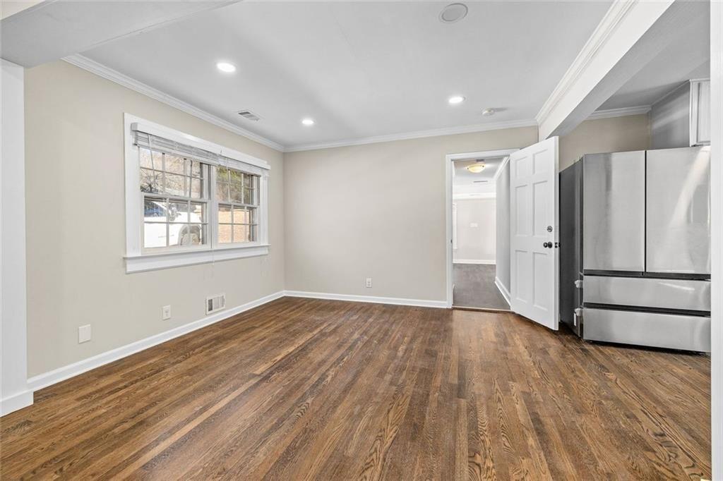 295 Oakland Drive