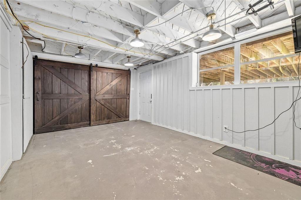 295 Oakland Drive