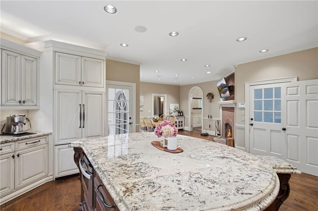 10025 Farmbrook Lane