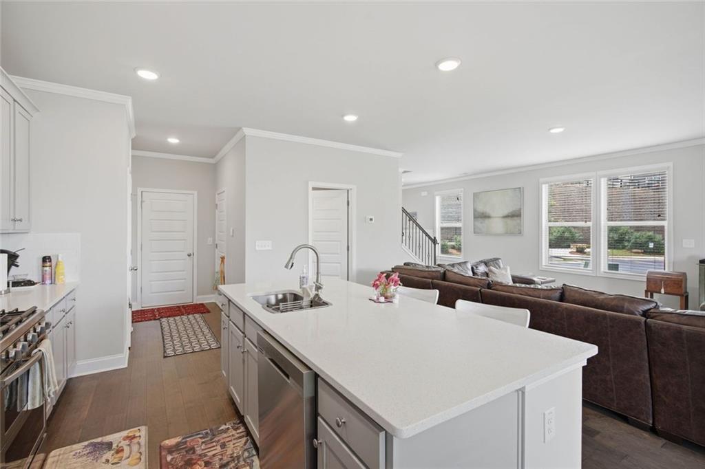 2095 Manor Pointe Drive