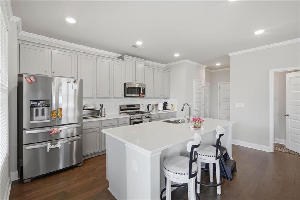 2095 Manor Pointe Drive