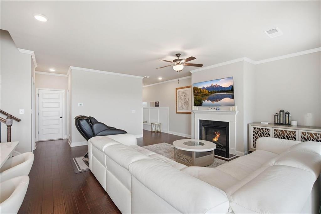 1712 Habersham Villa Drive