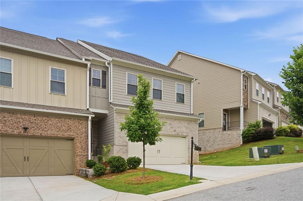 1712 Habersham Villa Drive