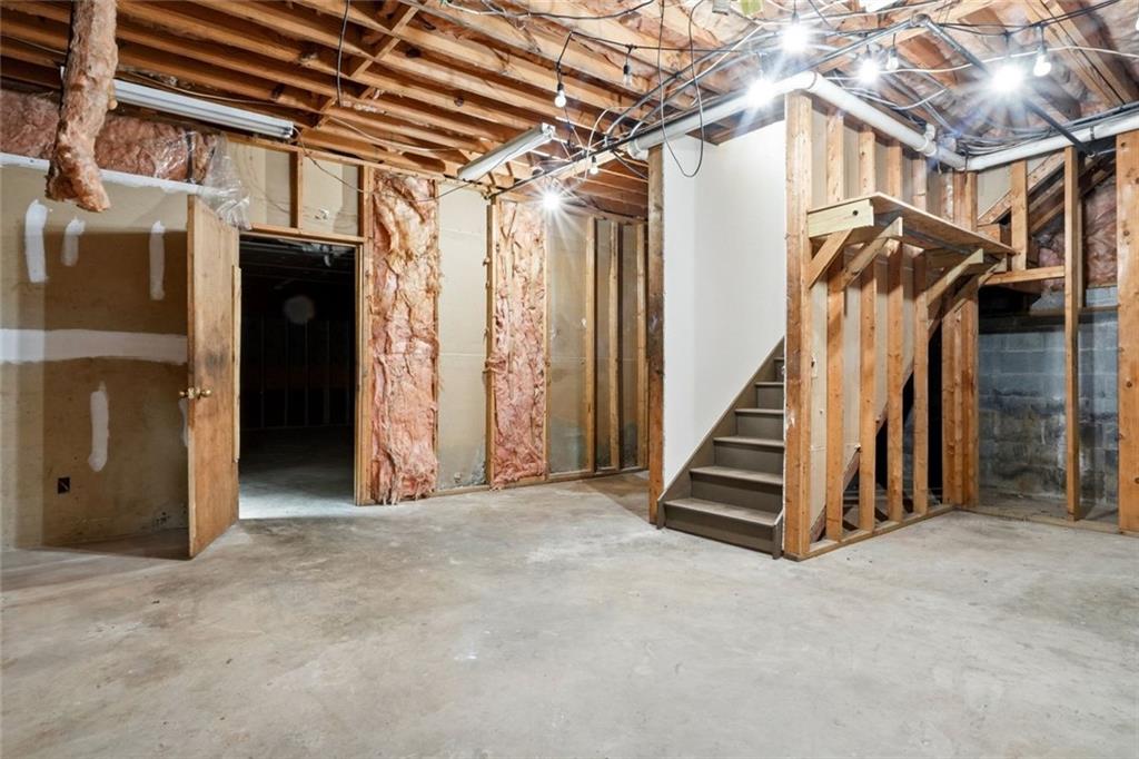 6839 Silver Maple Drive