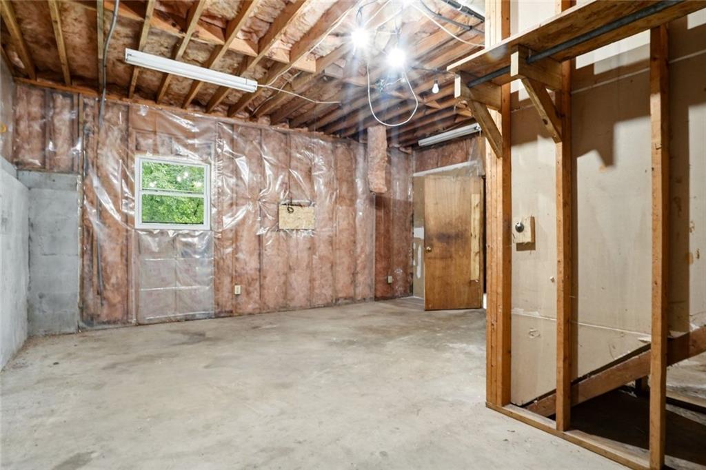 6839 Silver Maple Drive
