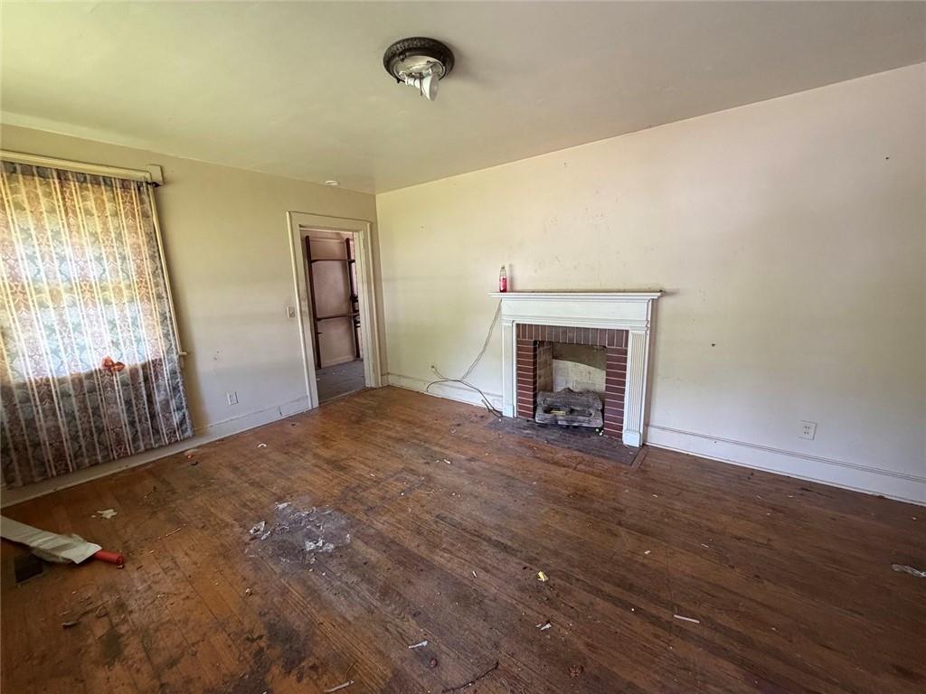 1095 Mimosa Drive