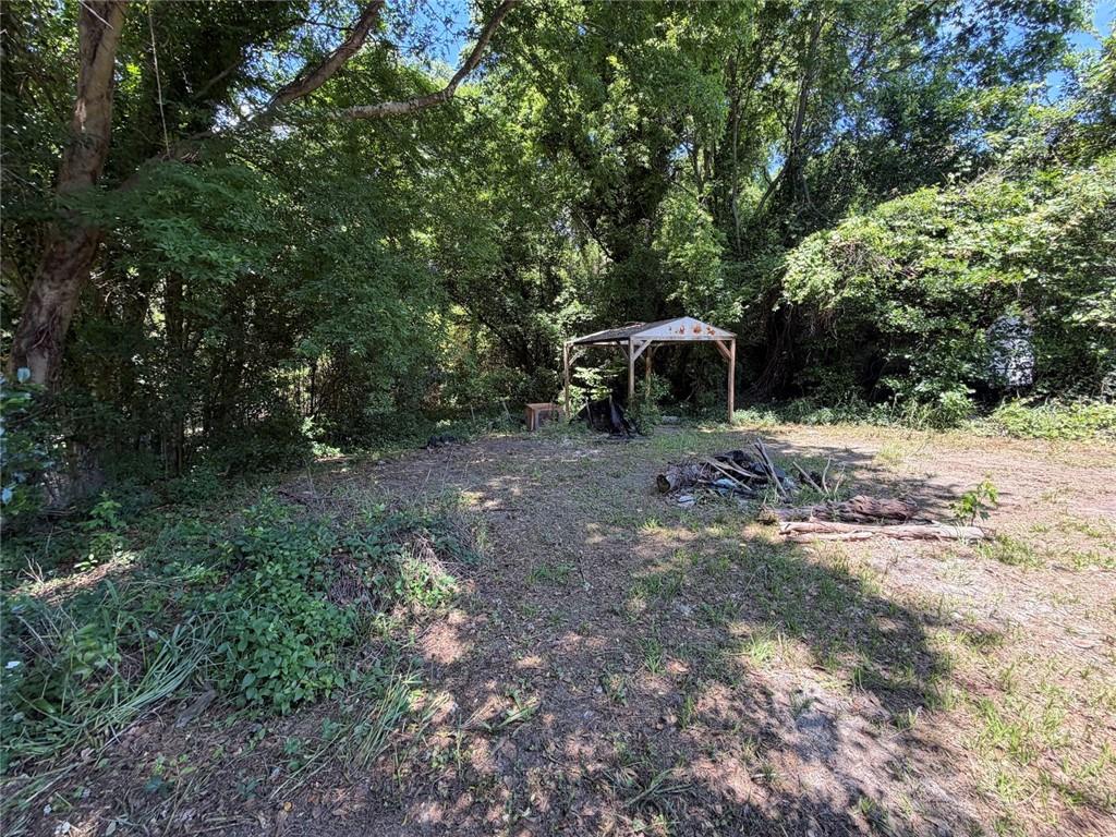 1095 Mimosa Drive
