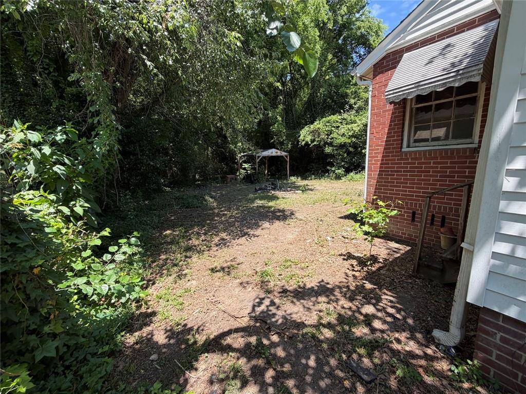 1095 Mimosa Drive