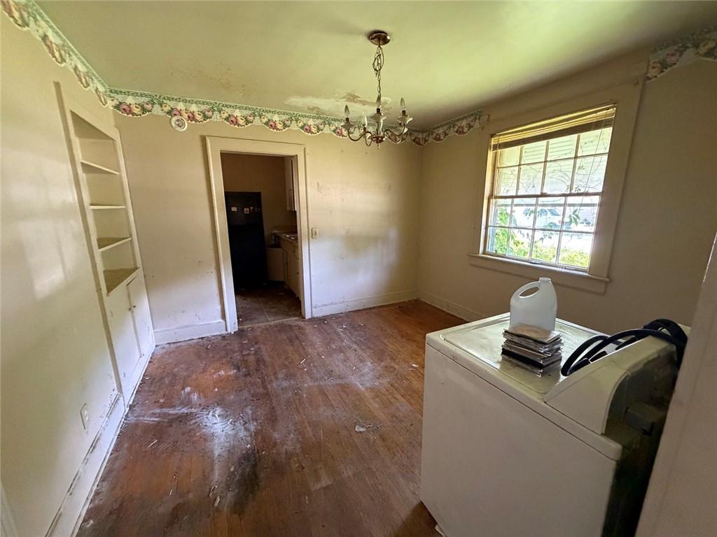 1095 Mimosa Drive