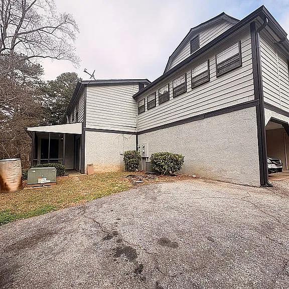 1427 Stone Mill Trace