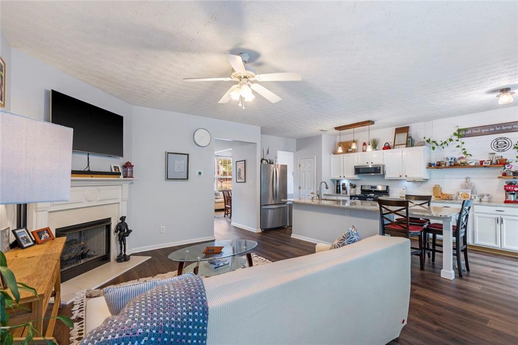 3713 Verde Glen Lane