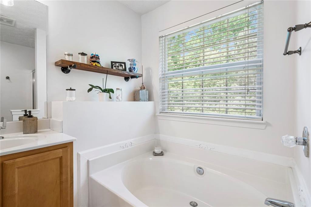 3713 Verde Glen Lane