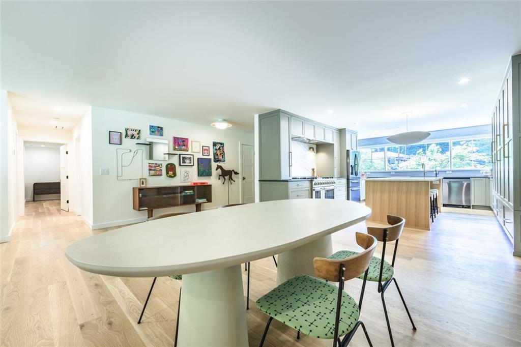 1036 Vistavia Circle