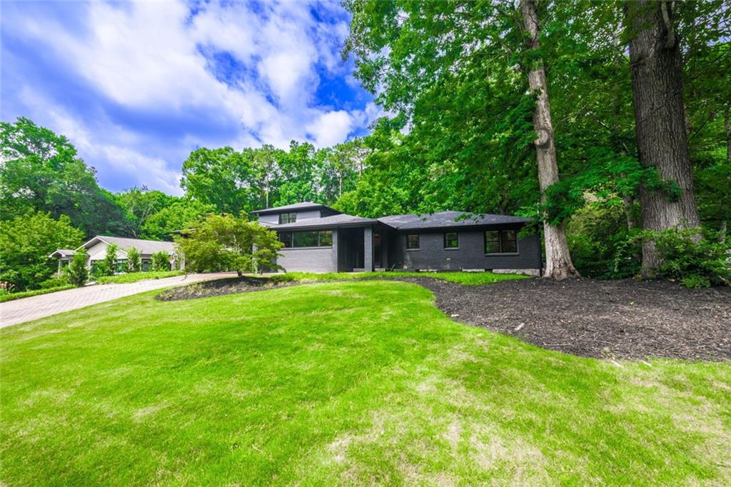 1036 Vistavia Circle