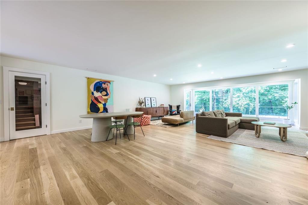 1036 Vistavia Circle