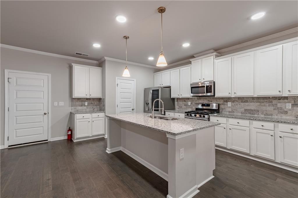 2463 Shetley Creek Drive