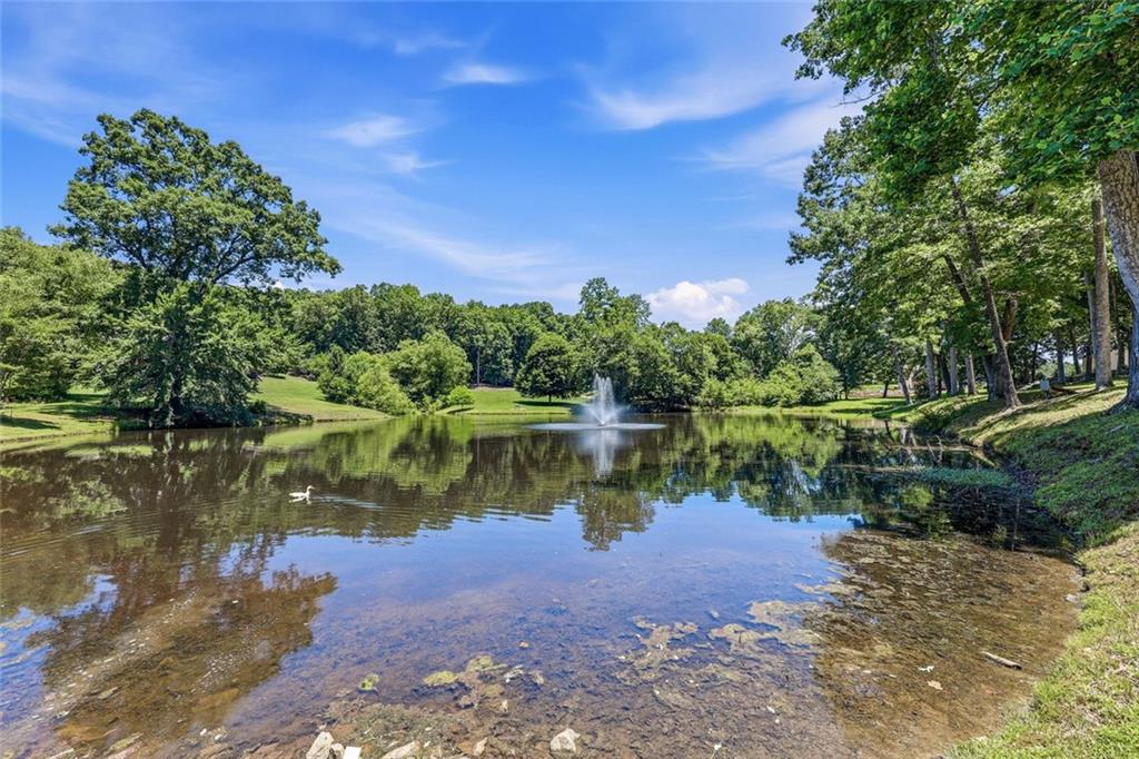 8235 Hurakan Creek Crossing