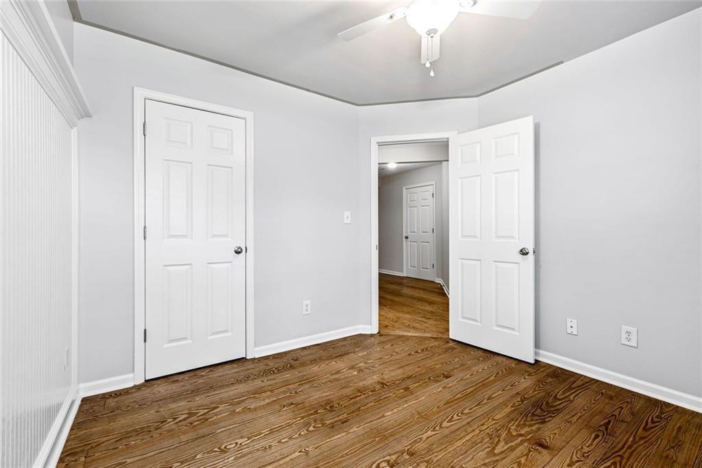 352 Suwanee Avenue