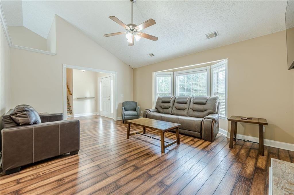 391 Pinewood Place