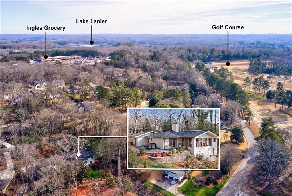 3526 Edgewood Circle