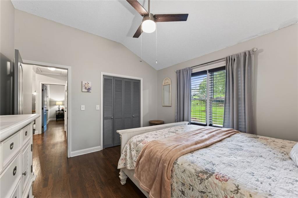386 Longview Drive