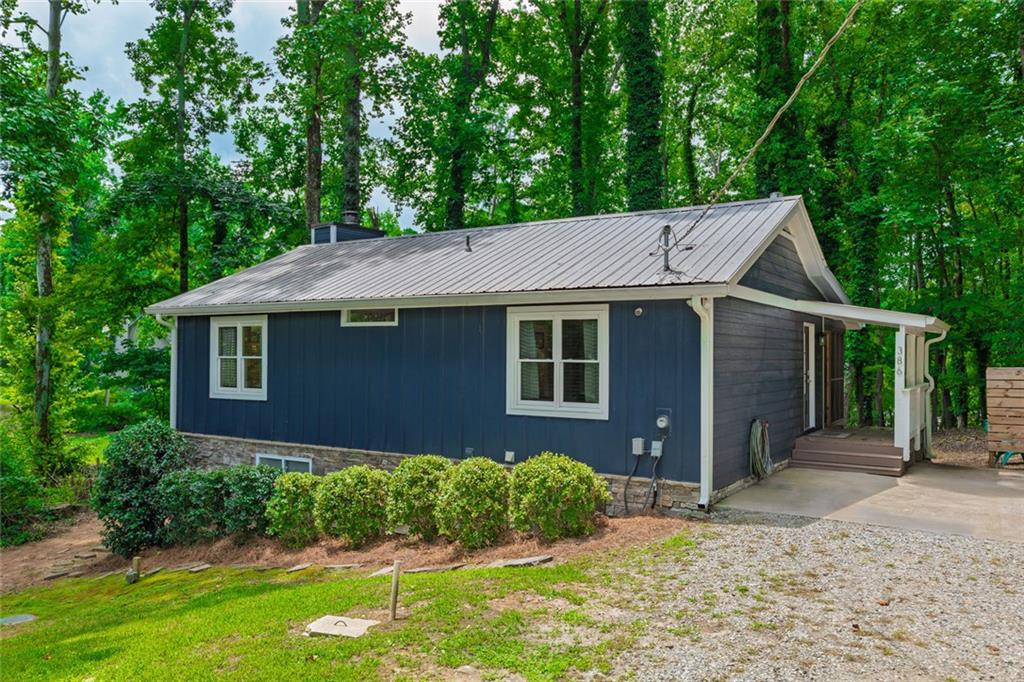 386 Longview Drive