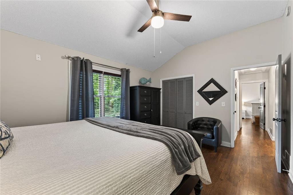 386 Longview Drive