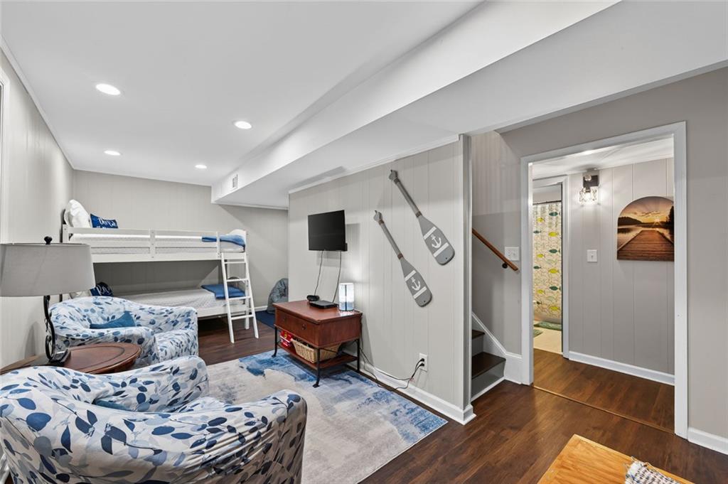 386 Longview Drive