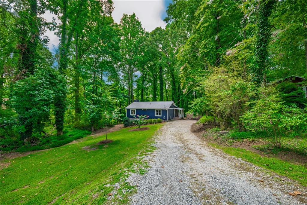 386 Longview Drive