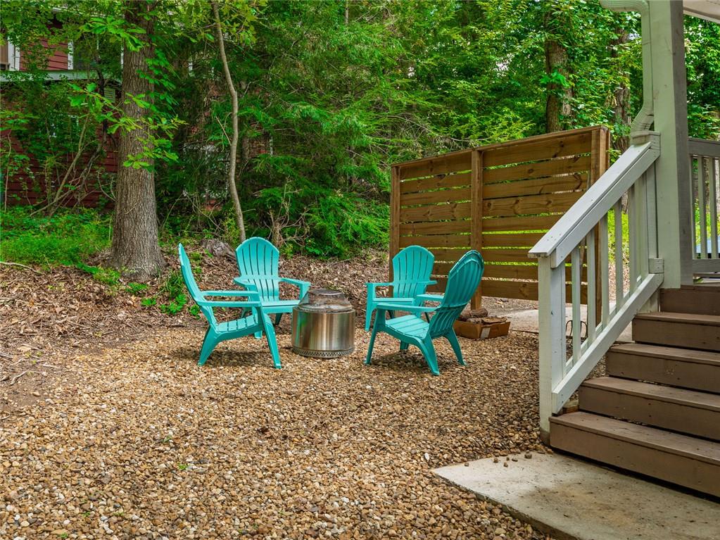 386 Longview Drive