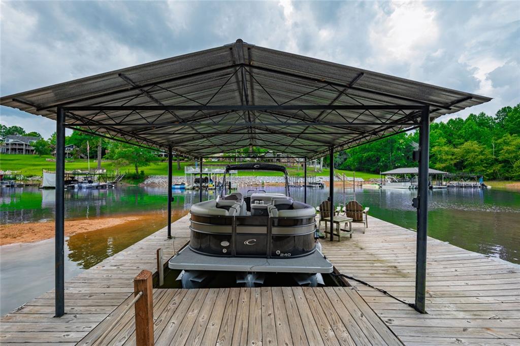 386 Longview Drive