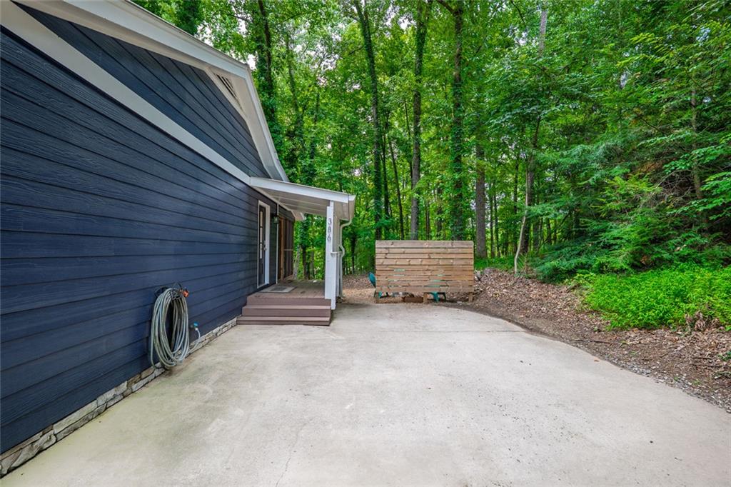 386 Longview Drive