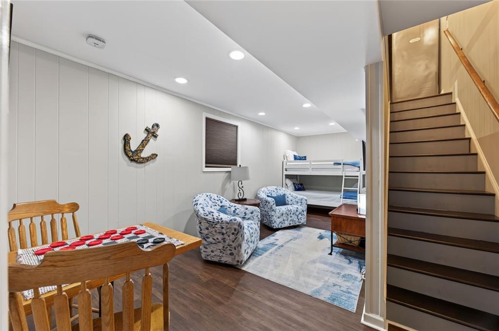 386 Longview Drive