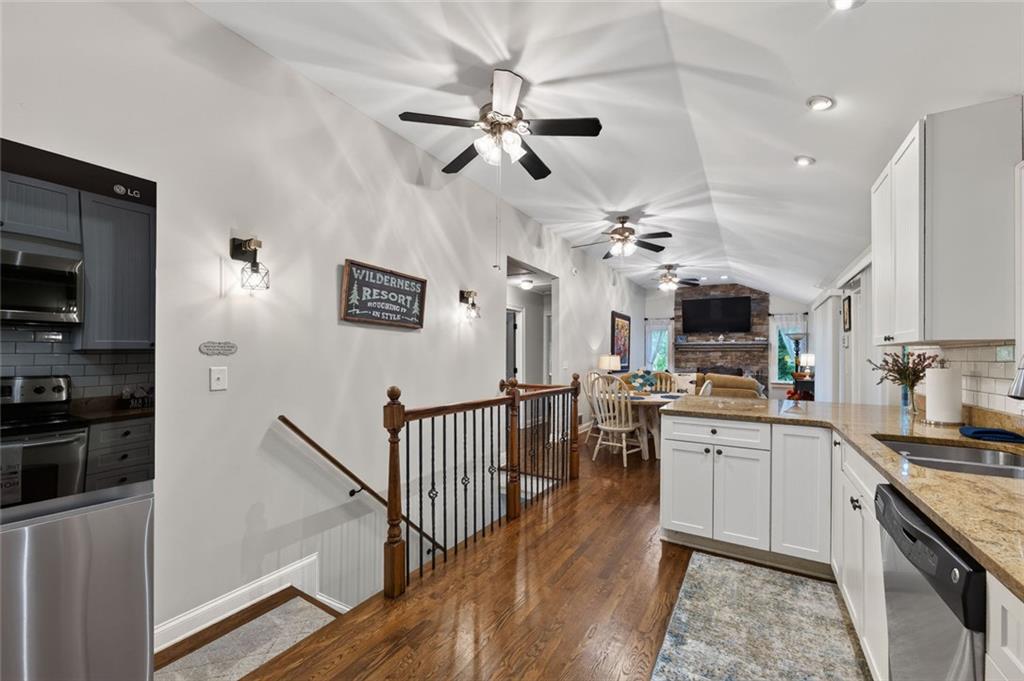 386 Longview Drive