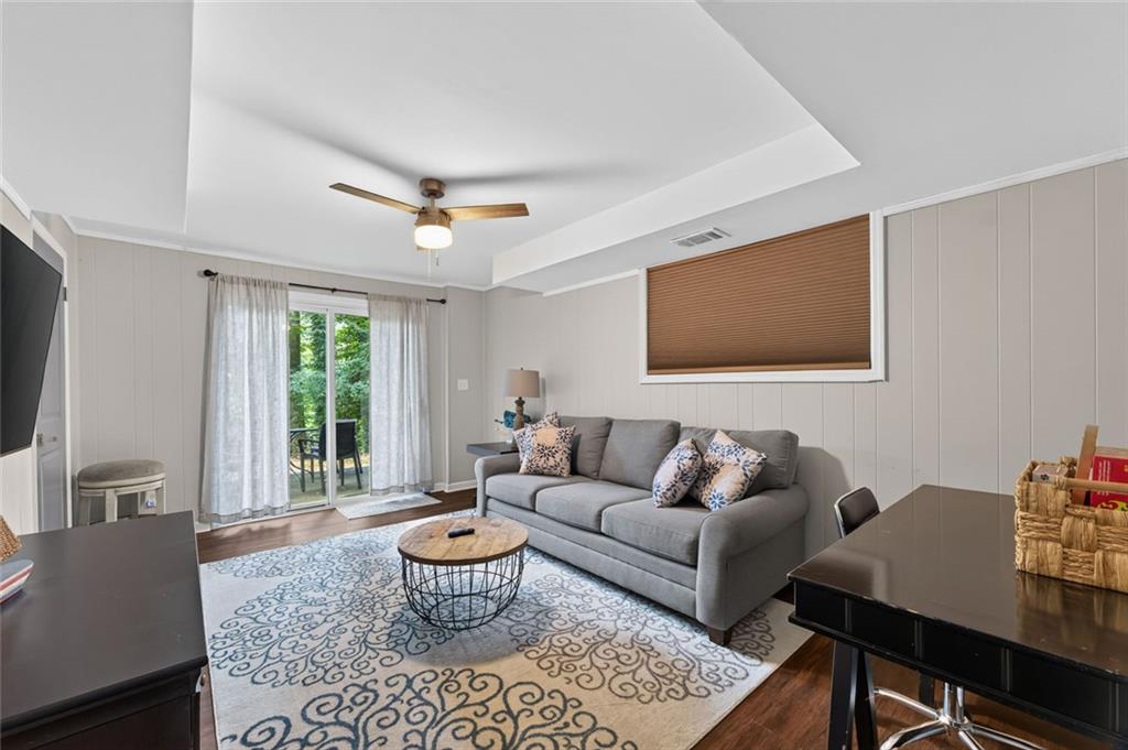386 Longview Drive