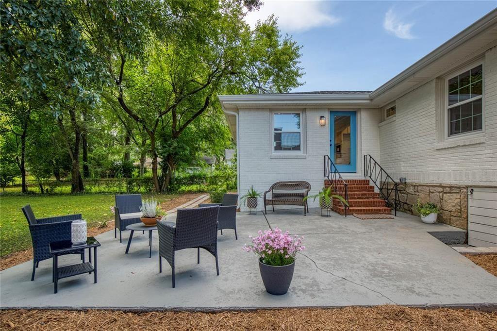 216 Austin Avenue NE