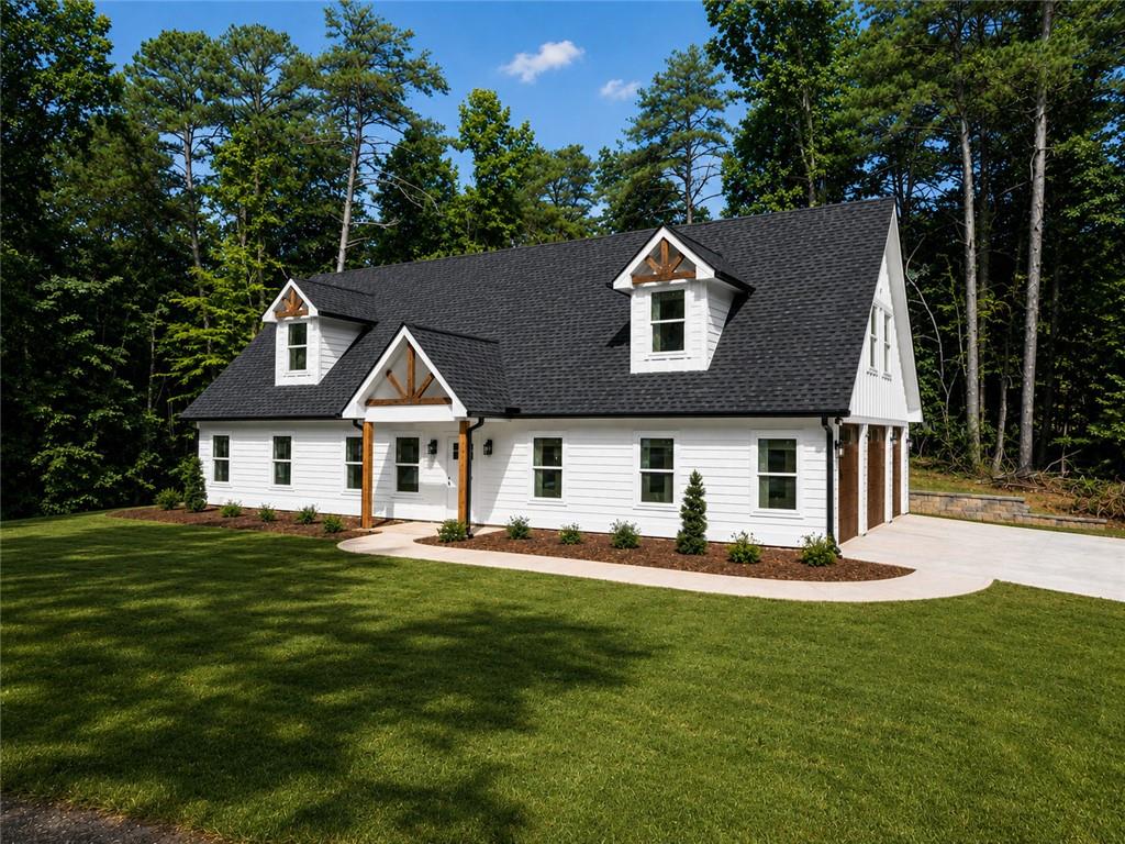 6711 Wildwood Trail