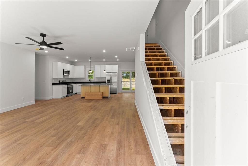 6711 Wildwood Trail