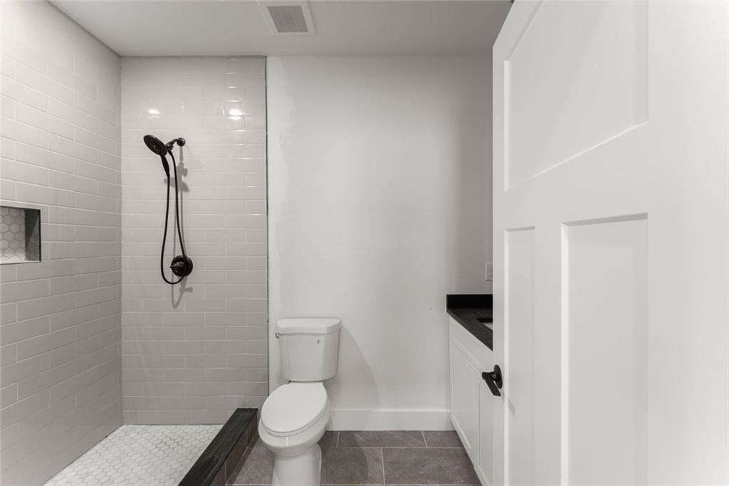 6711 Wildwood Trail
