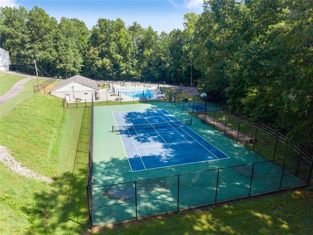 6711 Wildwood Trail