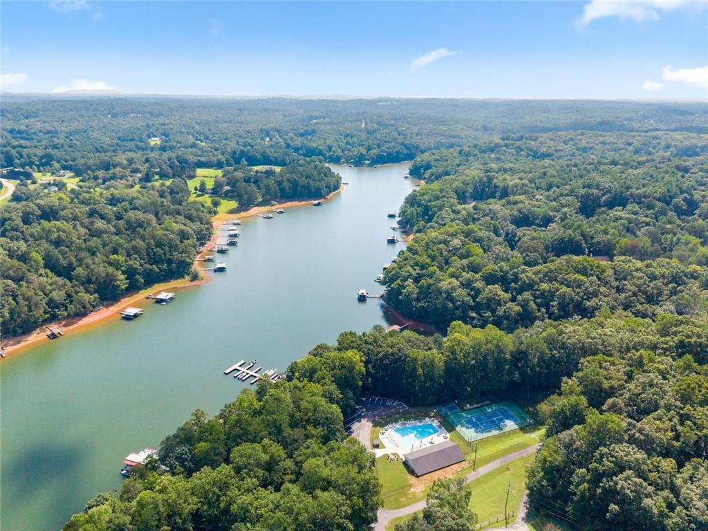 6711 Wildwood Trail