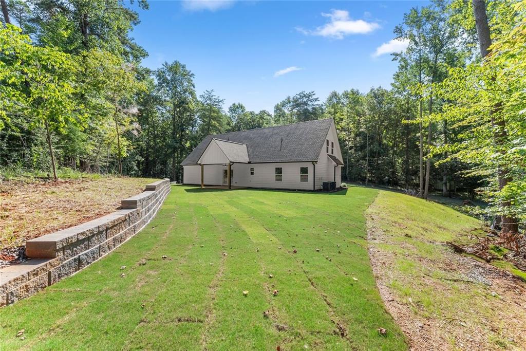 6711 Wildwood Trail
