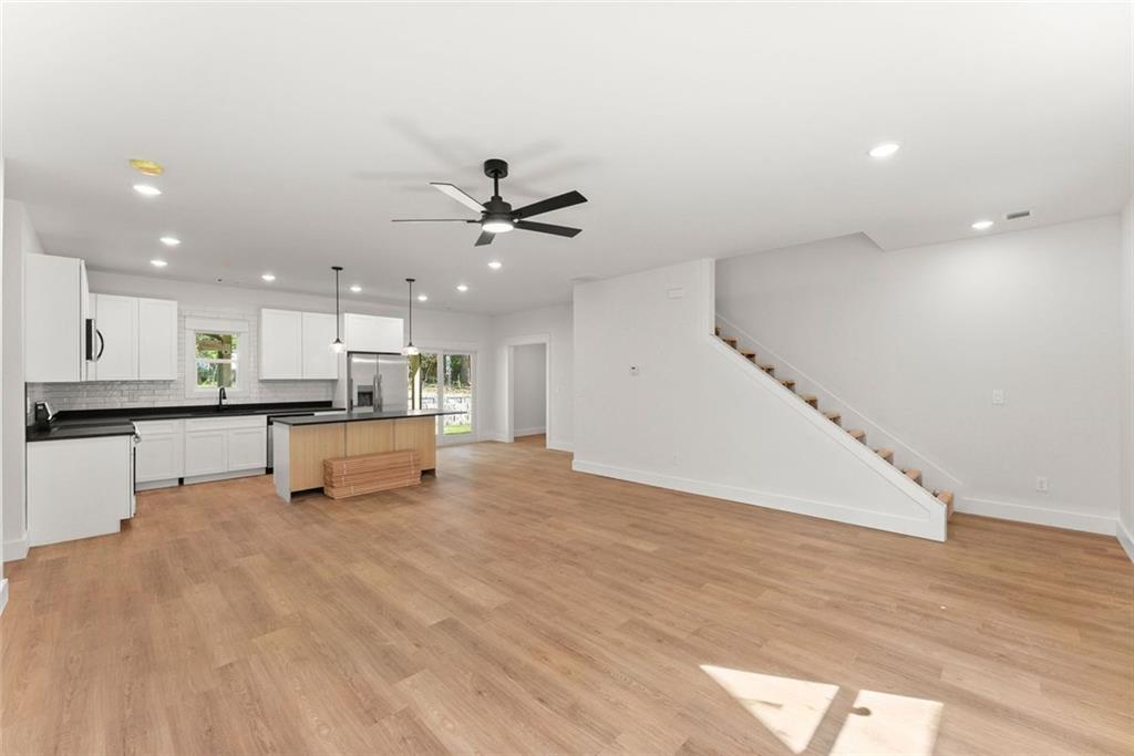 6711 Wildwood Trail