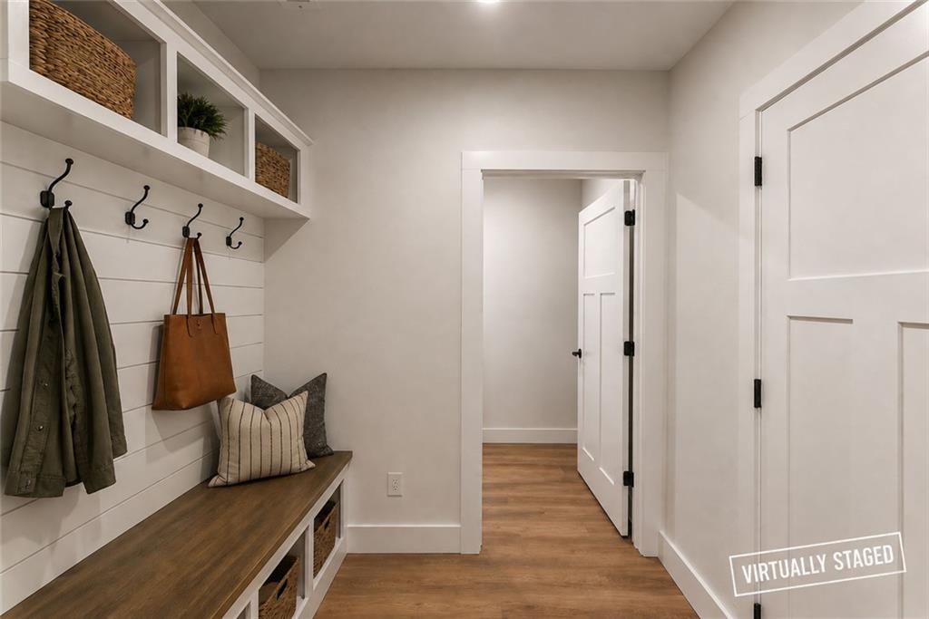 6711 Wildwood Trail