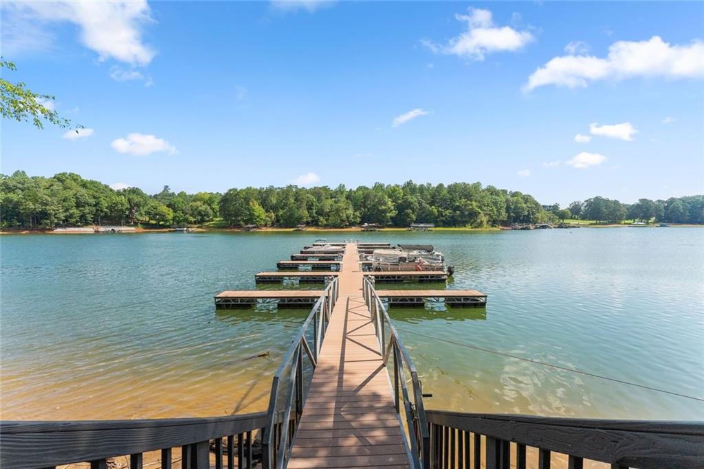 6711 Wildwood Trail