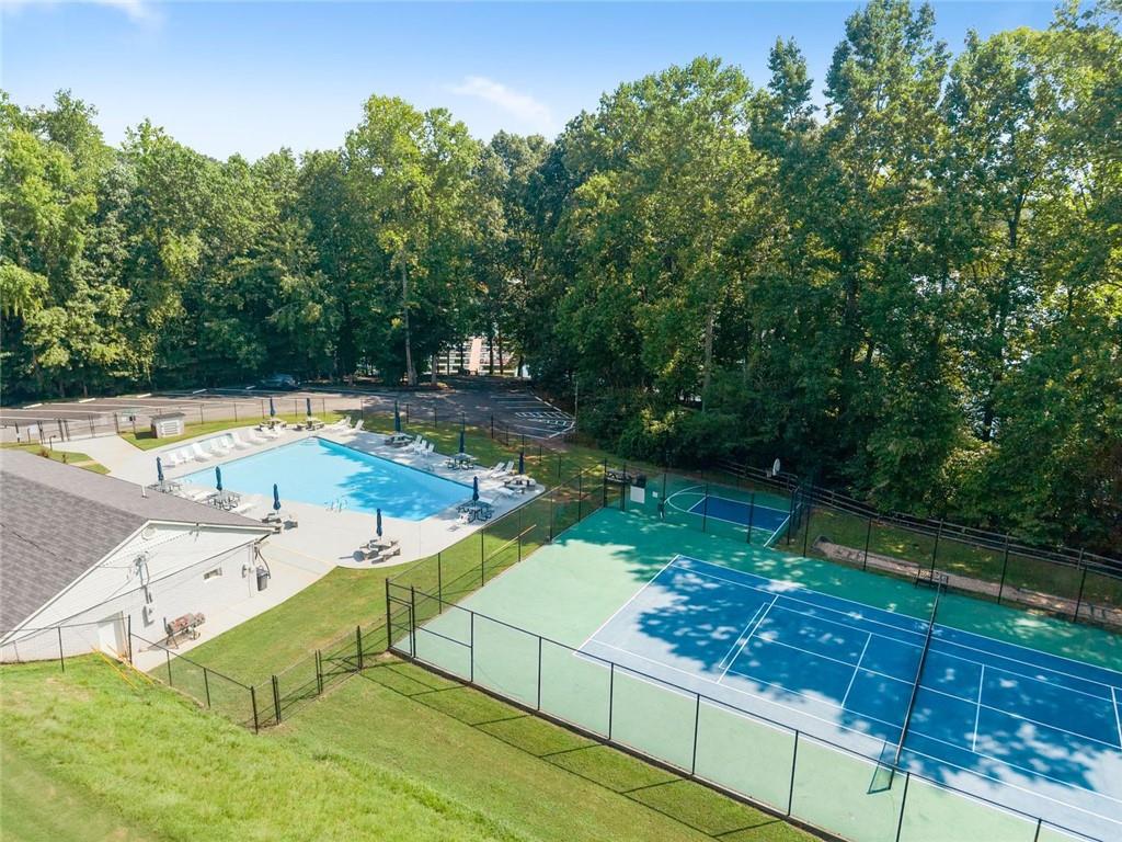6711 Wildwood Trail