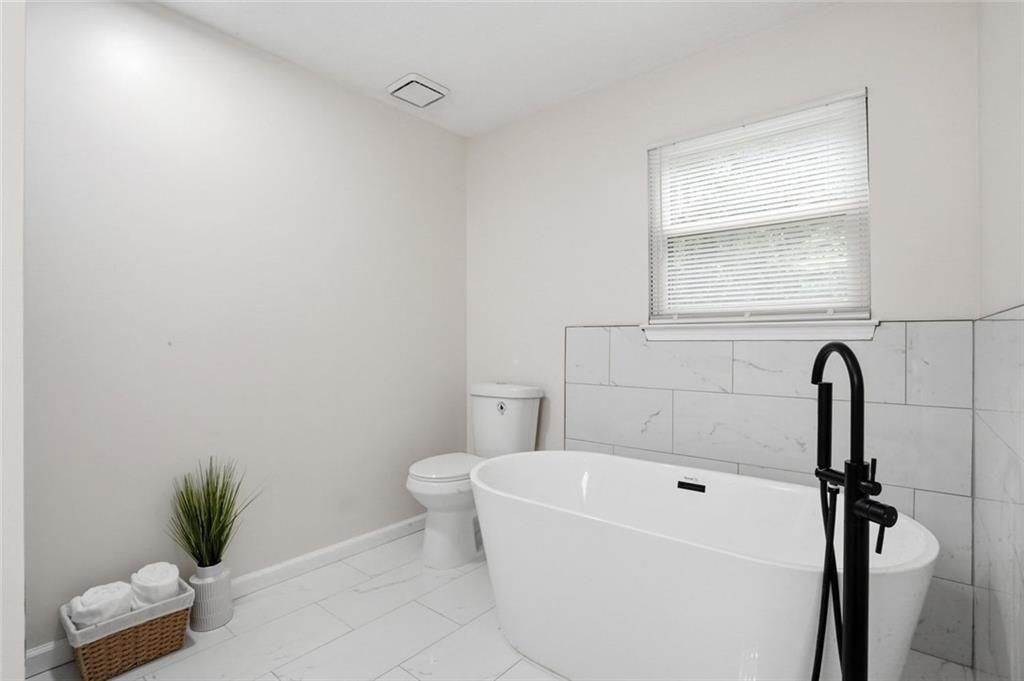 6839 Silver Maple Drive