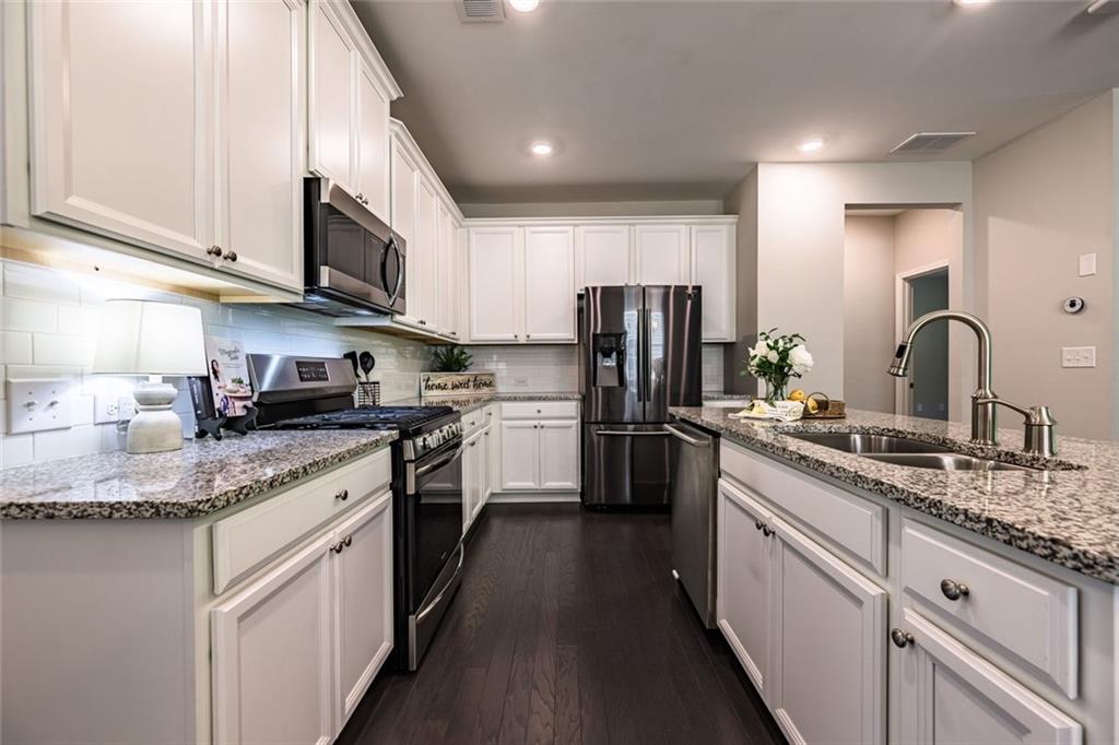 2790 Laurel Gate Lane