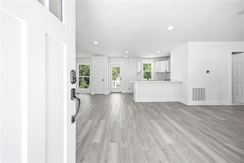 5875 Maple Creek Drive