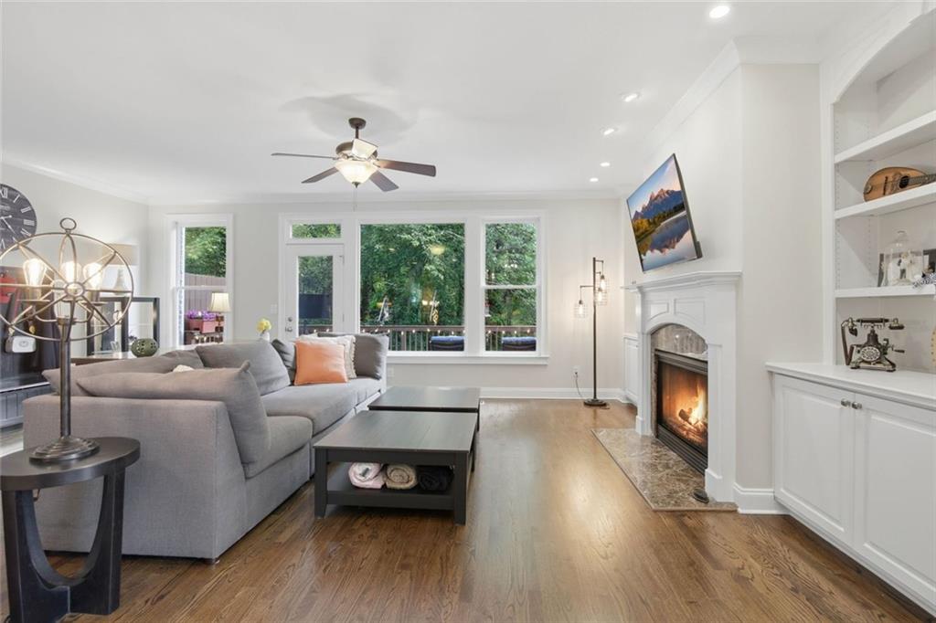 5511 Waters Edge Trail